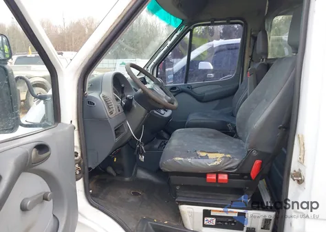 2006 Dodge Sprinter Van 2500 Shc z USA, uszkodzony, nr VIN WD0PD644665968108